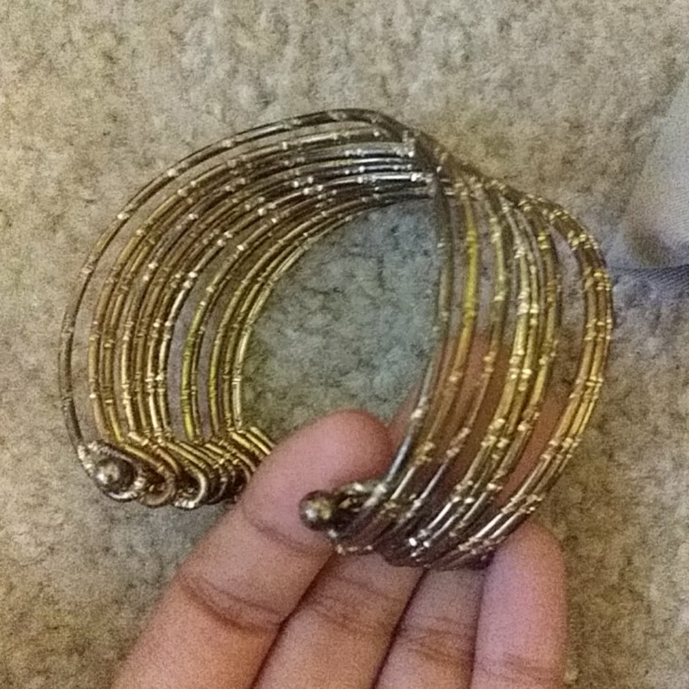 Bracelet